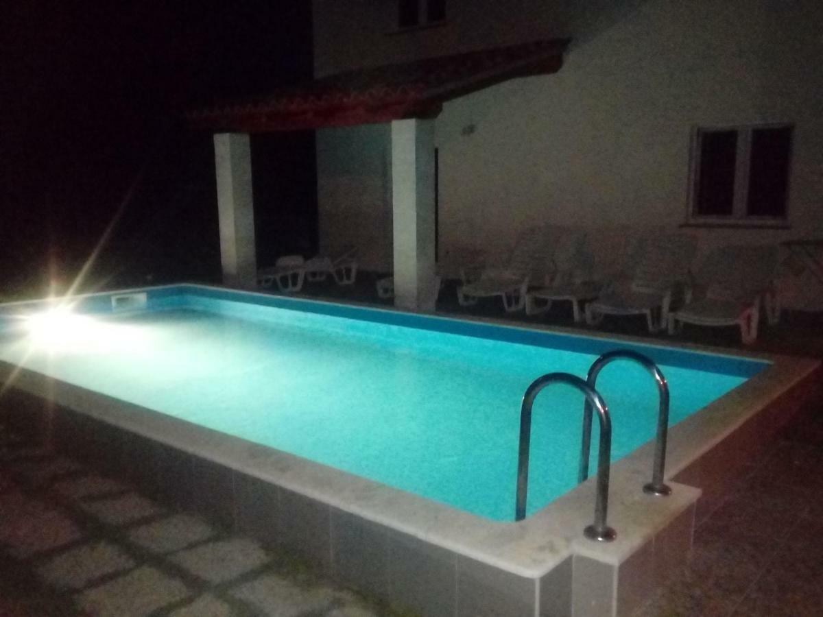 Appartement Pool House - Medulin Riviera Extérieur photo